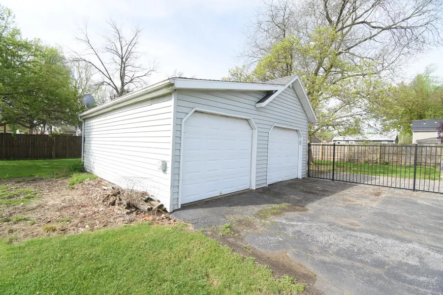 135 N Rachel Street, Rensselaer, IN 47978 - #3