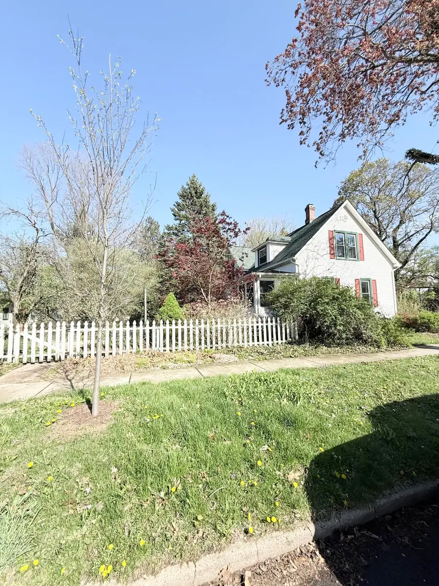 303 E Porter Avenue, Chesterton, IN 46304 - #2