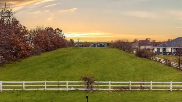 8401 E 101st Avenue, Crown Point, IN 46307