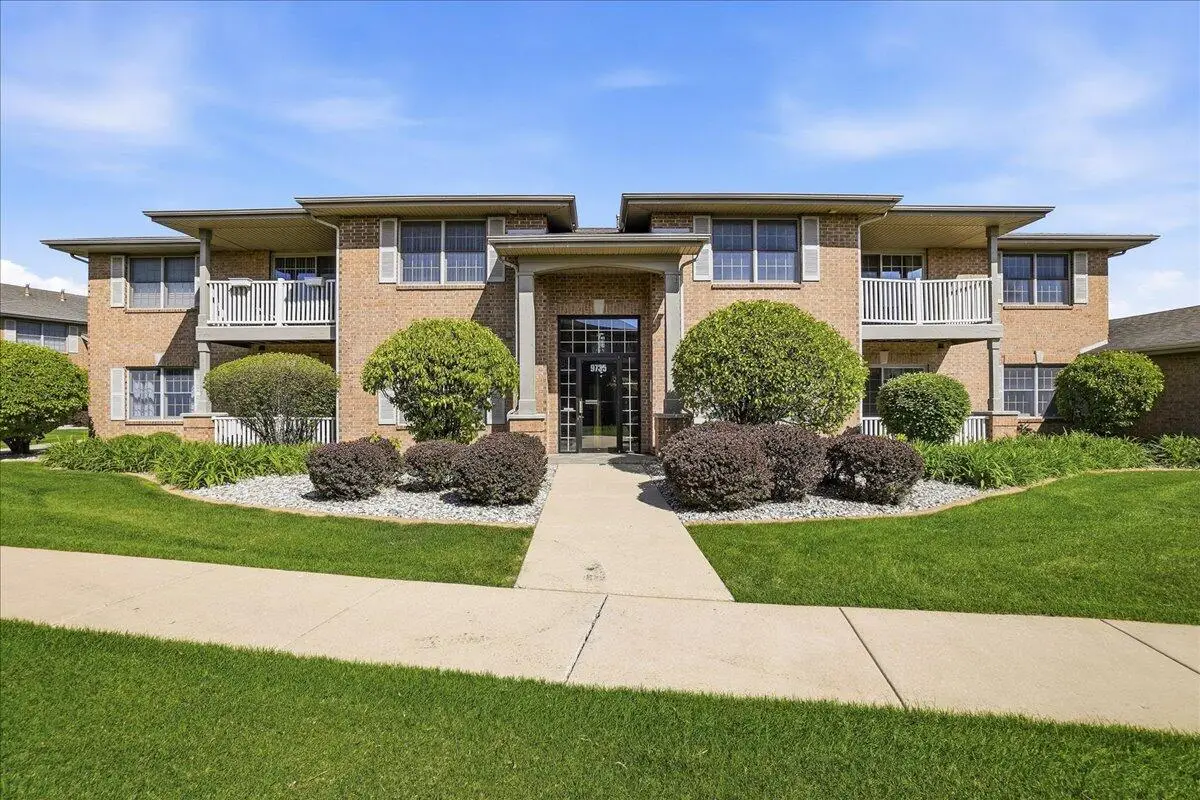 9735 Wildwood Court #2b, Highland, IN 46322 - #1