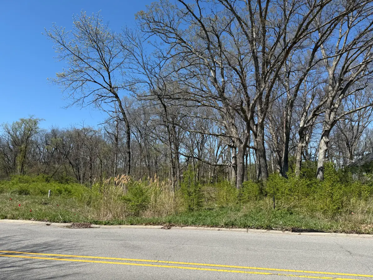 1190 E Greenview Place, Crown Point, IN 46307 - #1