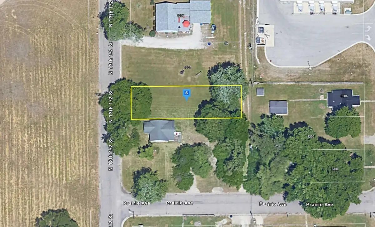 3205 N 13th 1/2 Street, Terre Haute, IN 47804 - #1