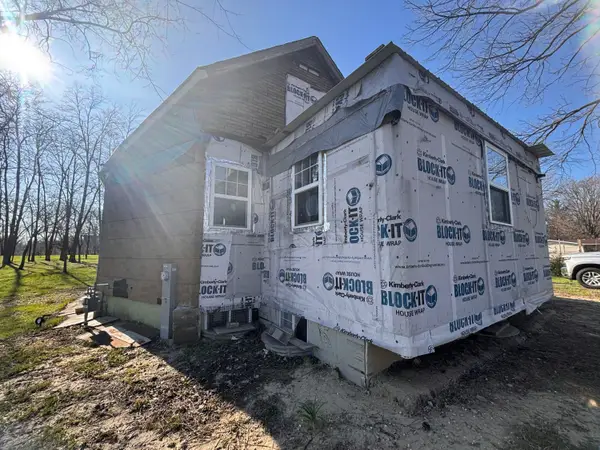 1182 N Salt Creek Road, Burns Harbor, IN 46304