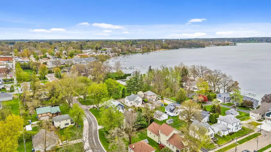 209 E Hawkins Court, Culver, IN 46511 - #2