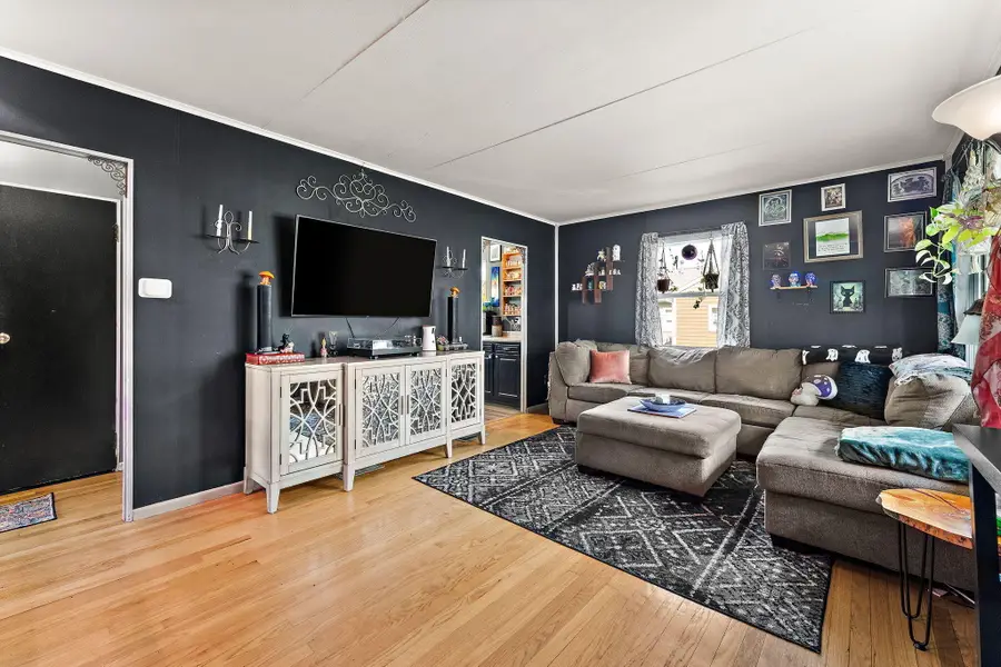 1608 W Porter Avenue, Chesterton, IN 46304 - #3