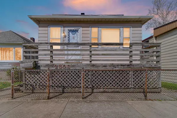 2806 Schrage Avenue, Whiting, IN 46394