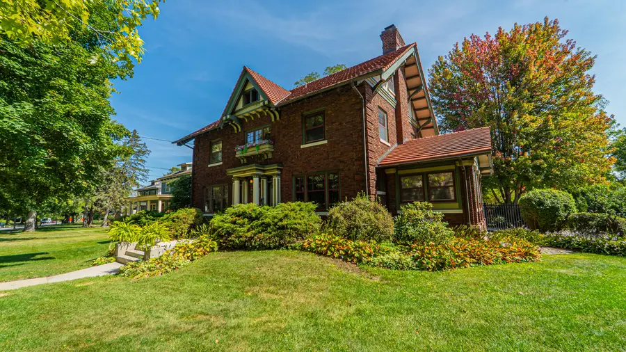 498 S Court Street, Crown Point, IN 46307 - #2