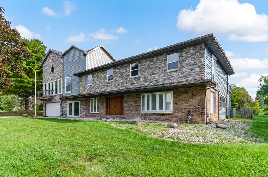 2212 Elm Tree Lane, Crown Point, IN 46307 - #2