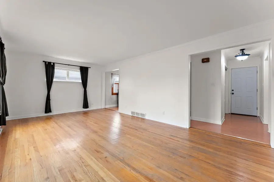 8341 Kooy Drive, Munster, IN 46321 - #3