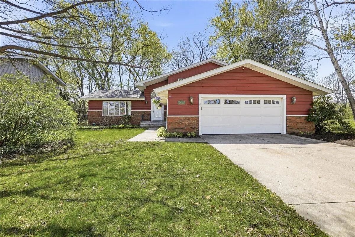 1031 Brooke Lane, Schererville, IN 46375 - #1