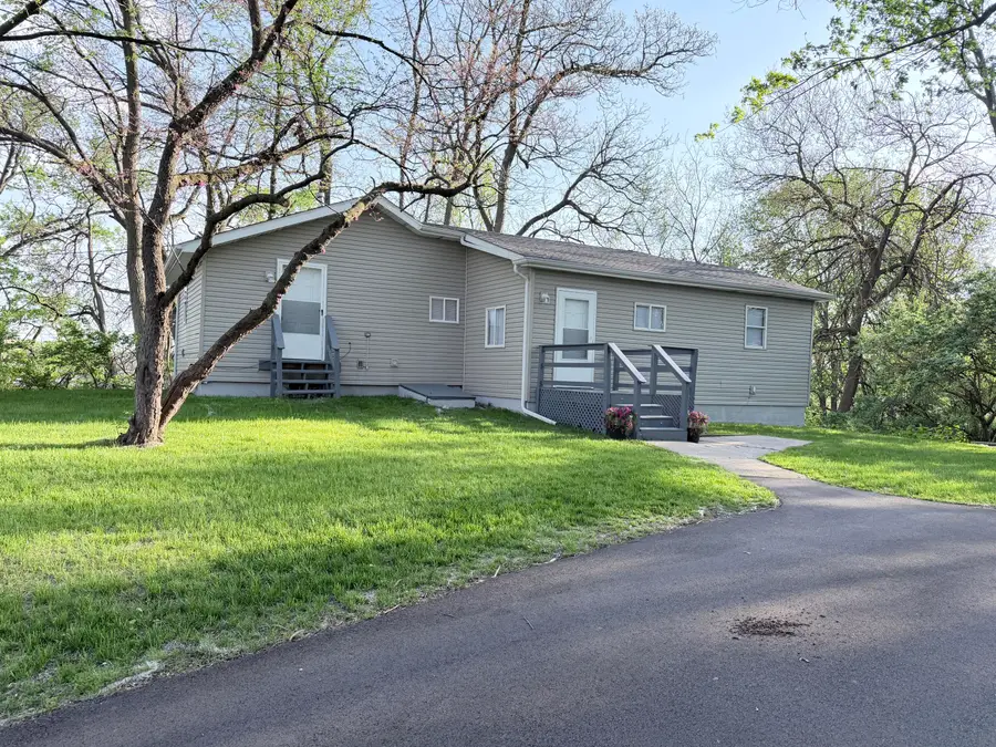 560 S Campbell Street, Valparaiso, IN 46385 - #2