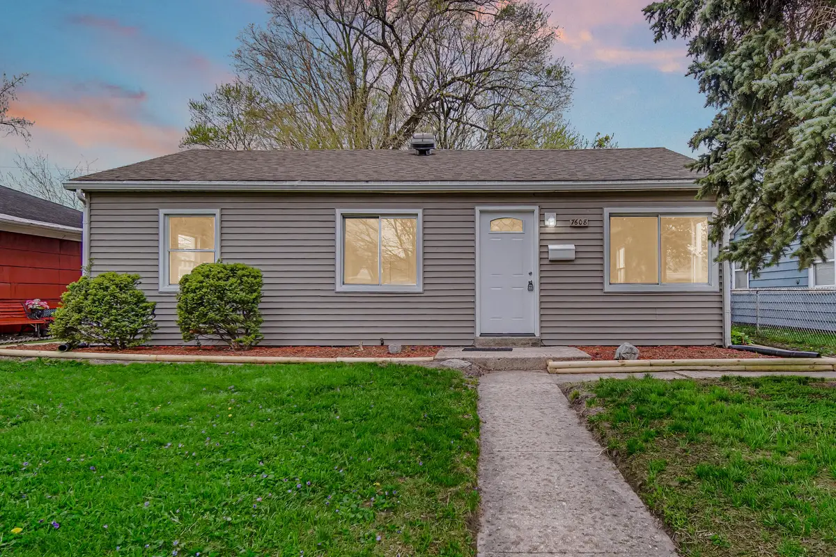 7608 Catalpa Avenue, Hammond, IN 46324 - #1
