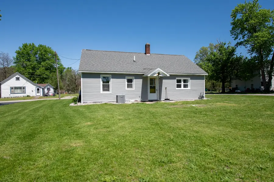 207 Arlington Avenue, North Judson, IN 46366 - #2