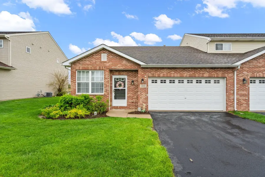 7619 E 112th Avenue, Crown Point, IN 46307 - #2