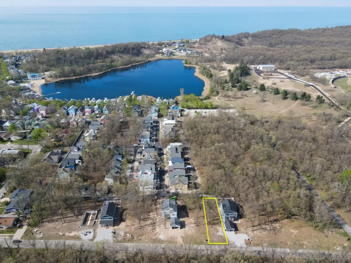 822 Washington Park Blvd, Michigan City, IN 46360 - #1