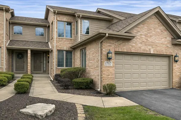 1717 Apple Blossom Drive #3, Munster, IN 46321
