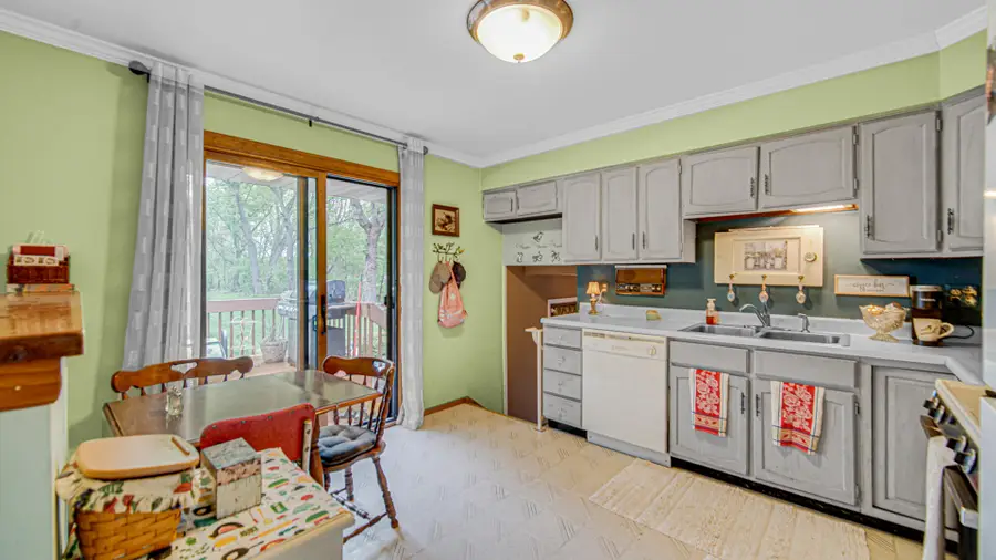 738 E 11th Street, Hobart, IN 46342 - #3