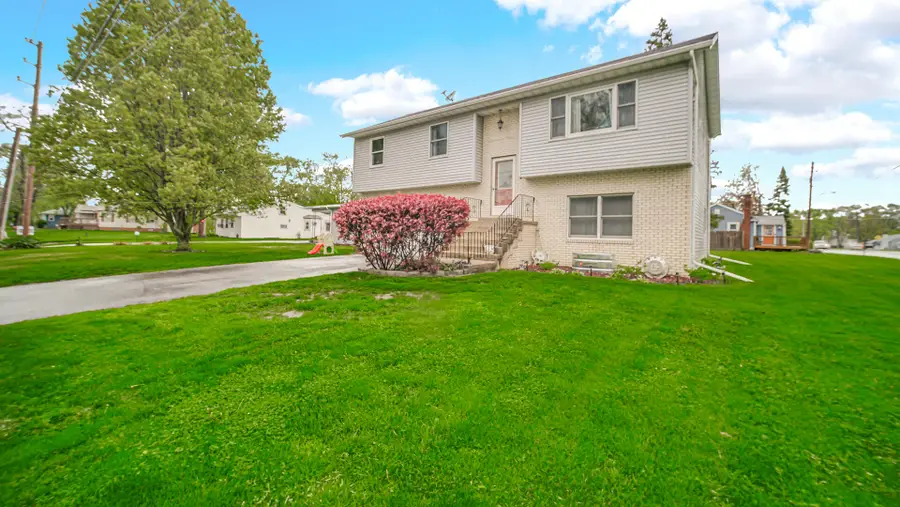 800 W 10th Street, Hobart, IN 46342 - #2