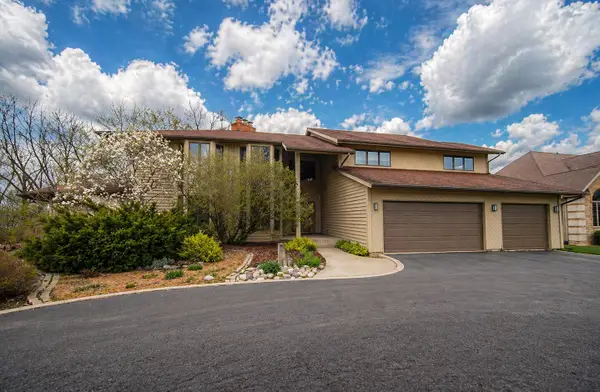 732 Royal Dublin Lane, Dyer, IN 46311