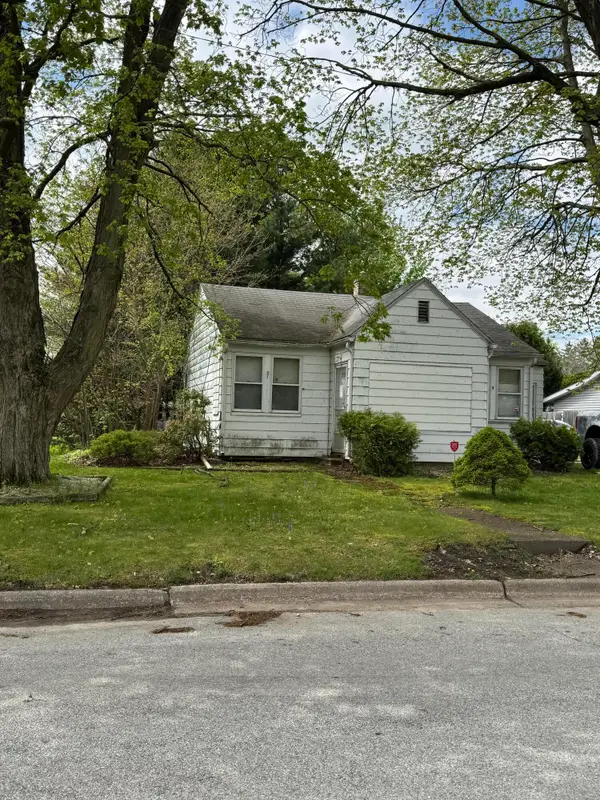1308 Greenway Street, La Porte, IN 46350