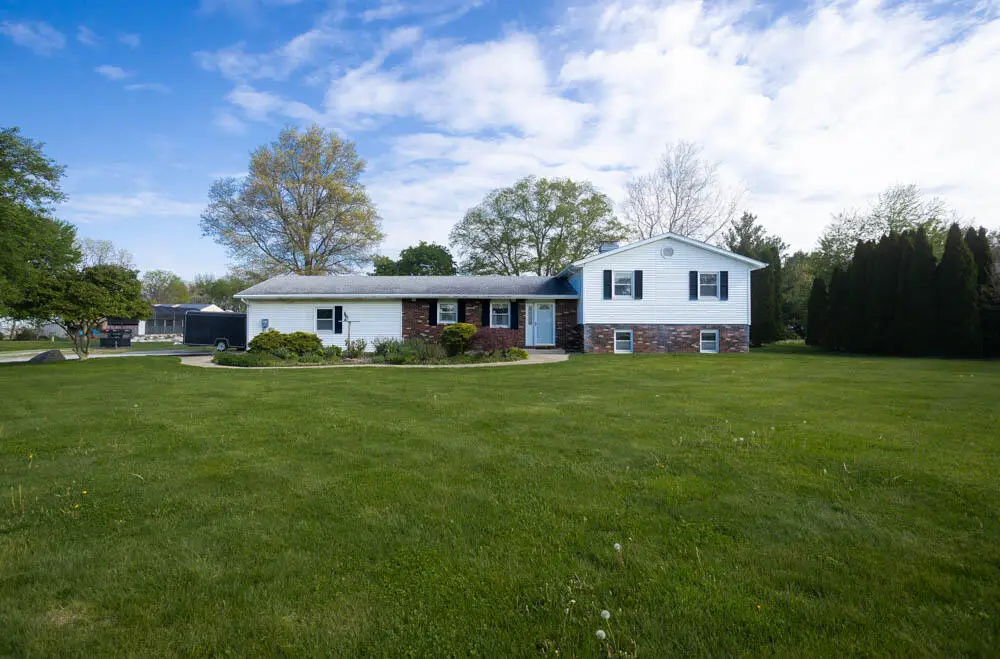 31 E St Rd 8, Kouts, IN 46347 - #1
