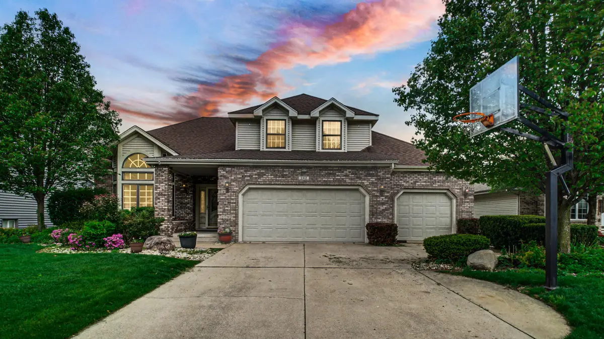 242 Golfview Drive, Schererville, IN 46375 - #1