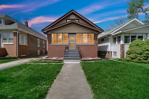 2010 Lincoln Avenue, Whiting, IN 46394