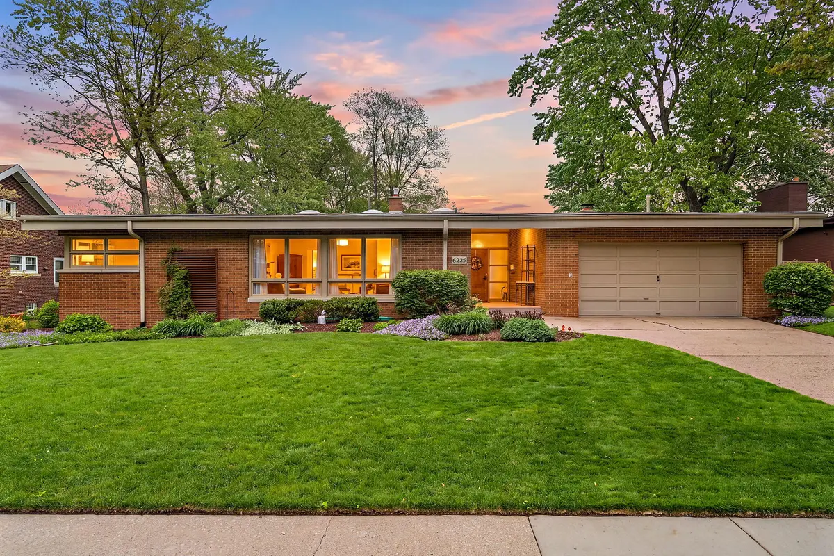 6225 Moraine Avenue, Hammond, IN 46324 - #1