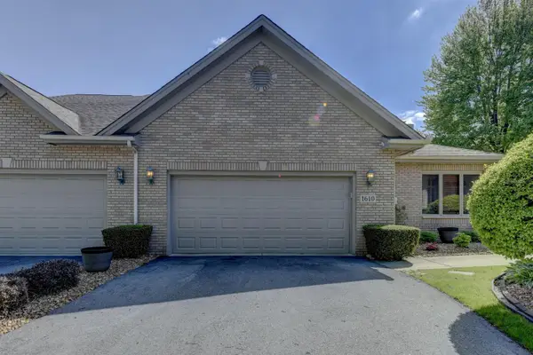 1610 Mourning Dove Drive, Munster, IN 46321