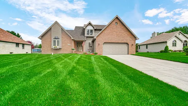 315 Kenbridge Court, Valparaiso, IN 46385