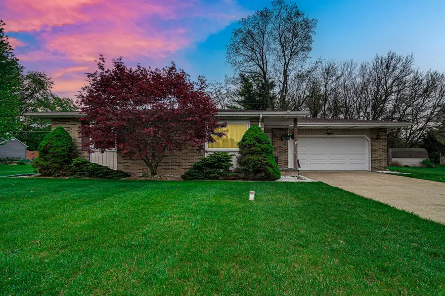 320 Bordeaux Drive, La Porte, IN 46350 - #2
