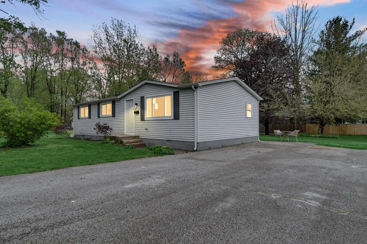 223 E Washington Avenue, Hobart, IN 46342 - #1