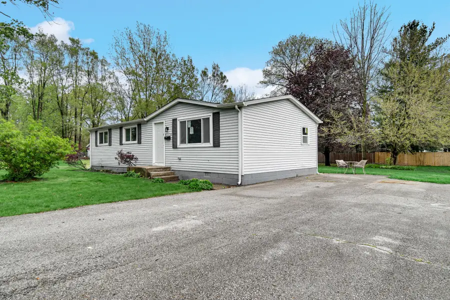 223 E Washington Avenue, Hobart, IN 46342 - #2