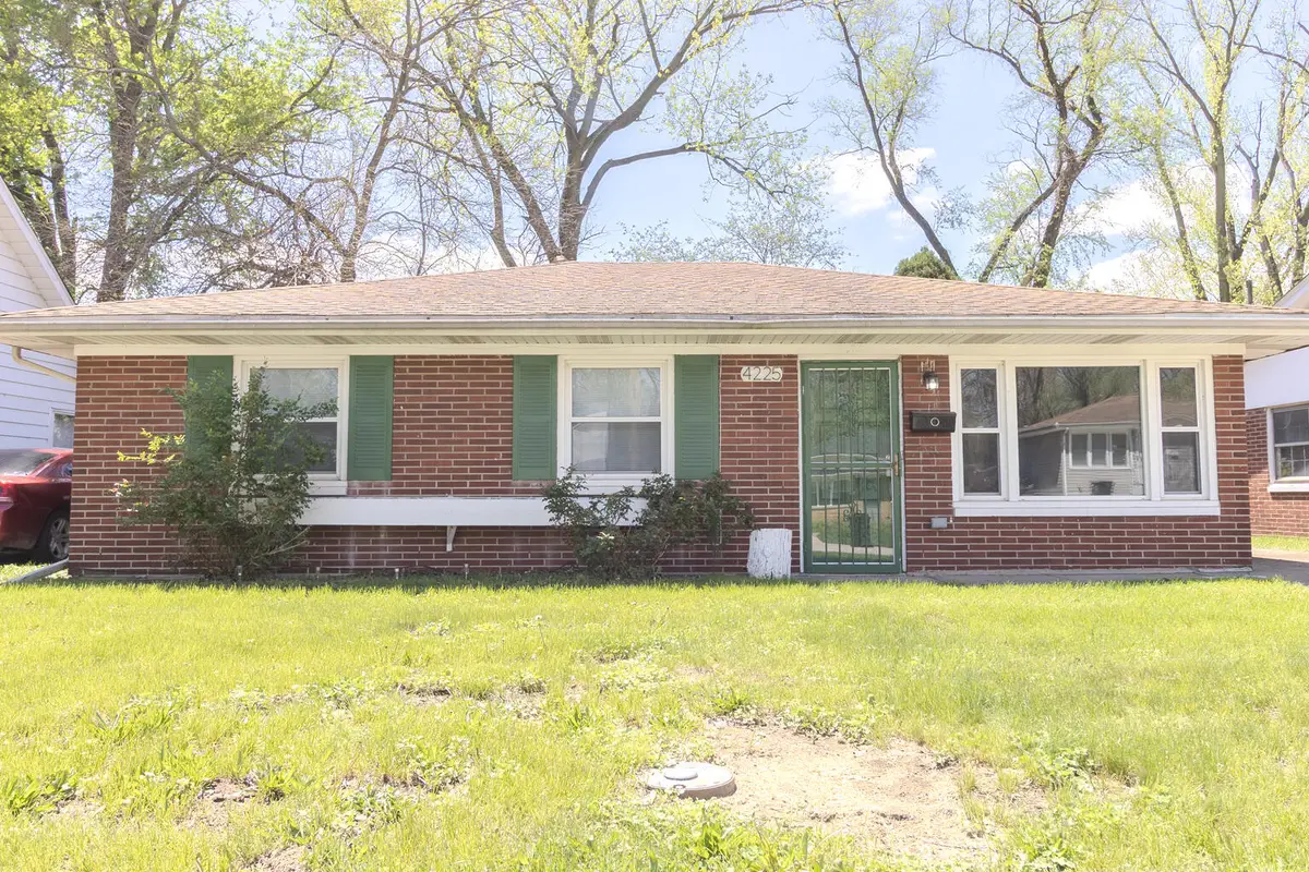 4225 E 5th Place, Gary, IN 46403 - #1