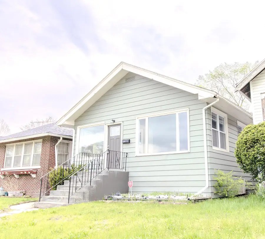 829 Johnson Street, Gary, IN 46402 - #2