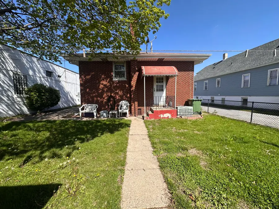 2226 White Oak Avenue, Whiting, IN 46394 - #2