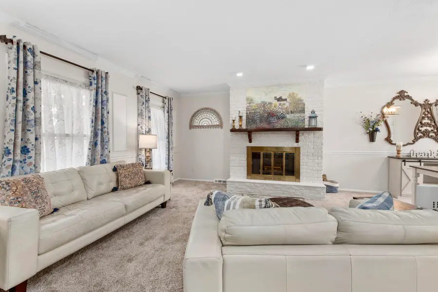 81 E Division Road, Valparaiso, IN 46383 - #2