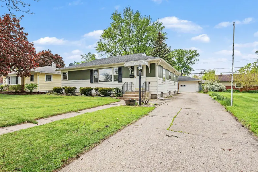 913 S Main Street, Crown Point, IN 46307 - #2