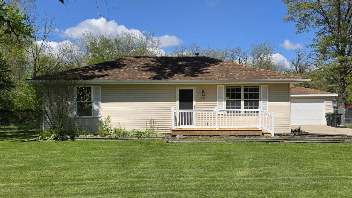 850 S Wisconsin Street, Hobart, IN 46342 - #1