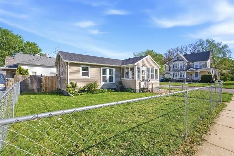 201 Jefferson Avenue, La Porte, IN 46350 - #1