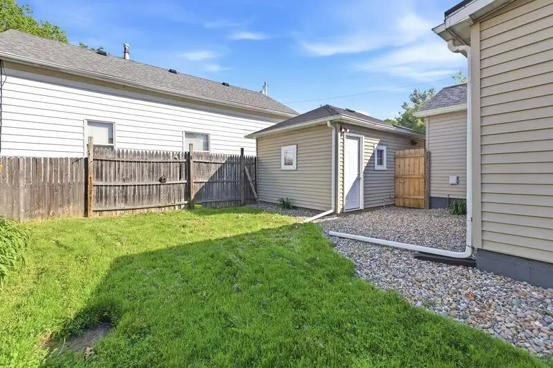 201 Jefferson Avenue, La Porte, IN 46350 - #2