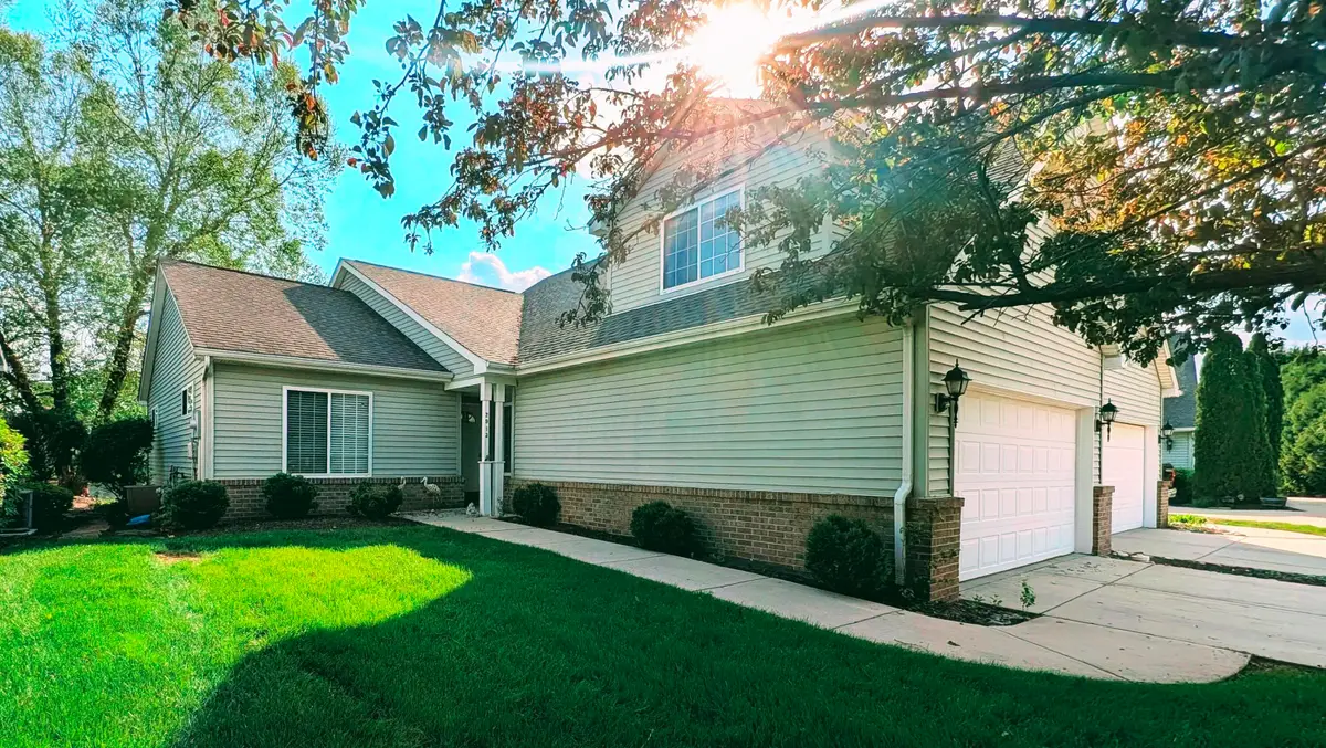 2913 Lake Pointe Drive, Valparaiso, IN 46383 - #1