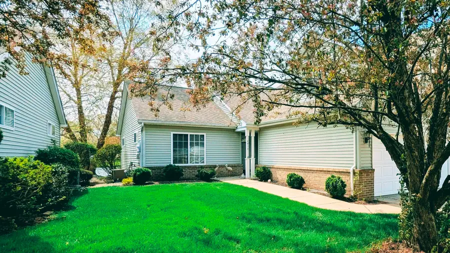 2913 Lake Pointe Drive, Valparaiso, IN 46383 - #3