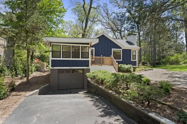 423 Oakland Drive, Michiana Shores, IN 46360