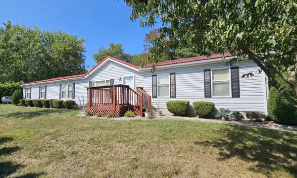9564 W 100 S, Francesville, IN 47946