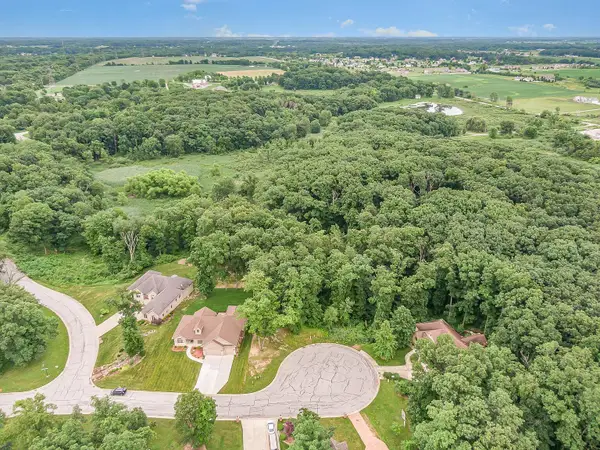 81 Morena Terrace, Crown Point, IN 46307