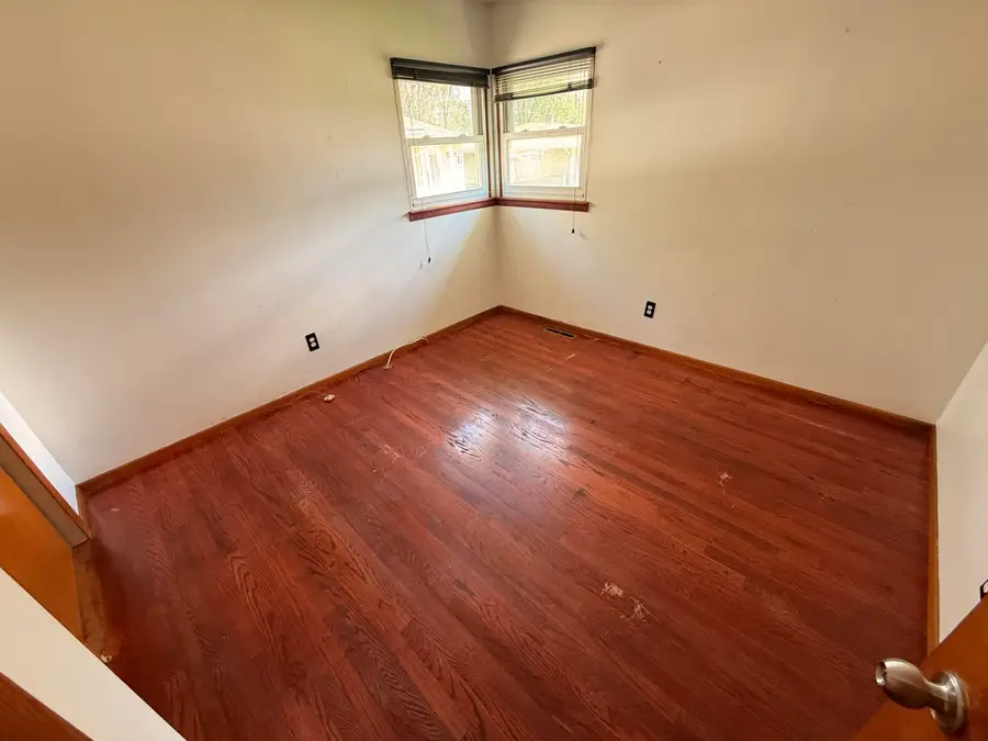 944 W 54th Place, Merrillville, IN 46410 - #3