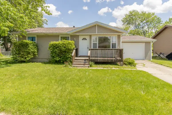 208 Meadow Lane, Lowell, IN 46356