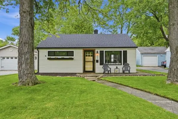 323 S Pettibone Street, Crown Point, IN 46307