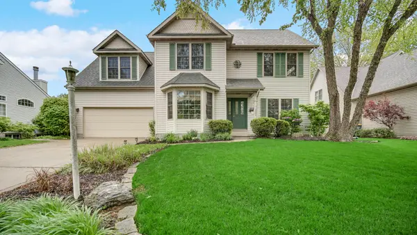3204 Saddlebrook Crossing, Valparaiso, IN 46385